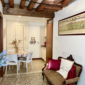  Apartment San Bortolomio Near Suso Ice-cream