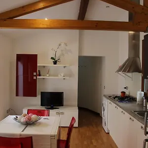  Apartamento Alessandra House