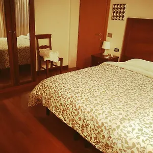 5 Mins To Rialto Bridge Apartament